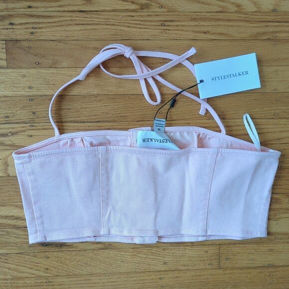 Revolve Stylestalker Niki Halter Crop Top - Picture 3 of 5
